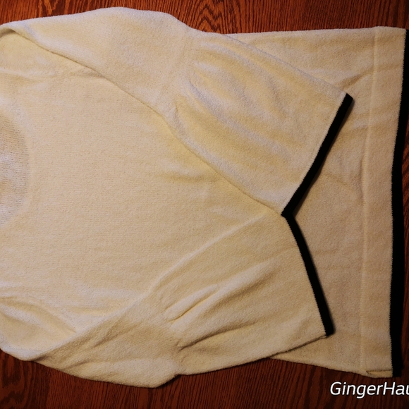 Calvin Klein sweater - Picture 4 of 5